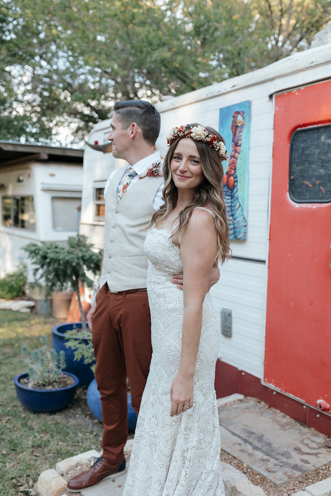 Wedding portraits in front of the retro campers