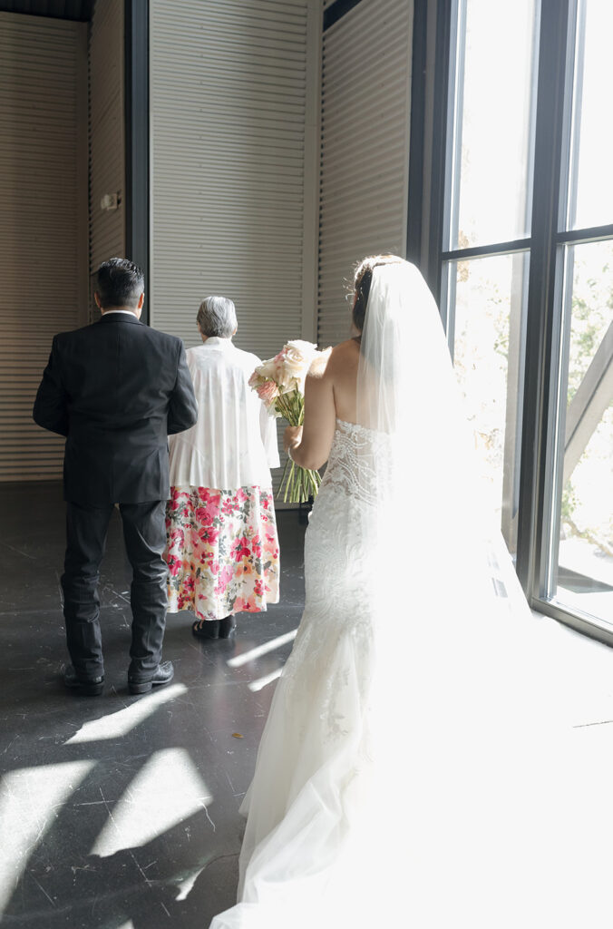 Sweet grandparents first look at Park 31 wedding venue in Spring Branch, TX